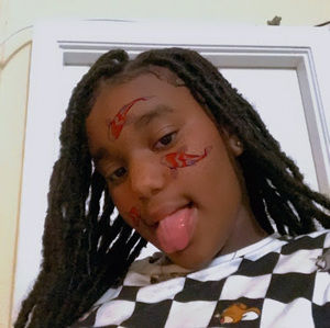 Meet your Posher, Naziyah